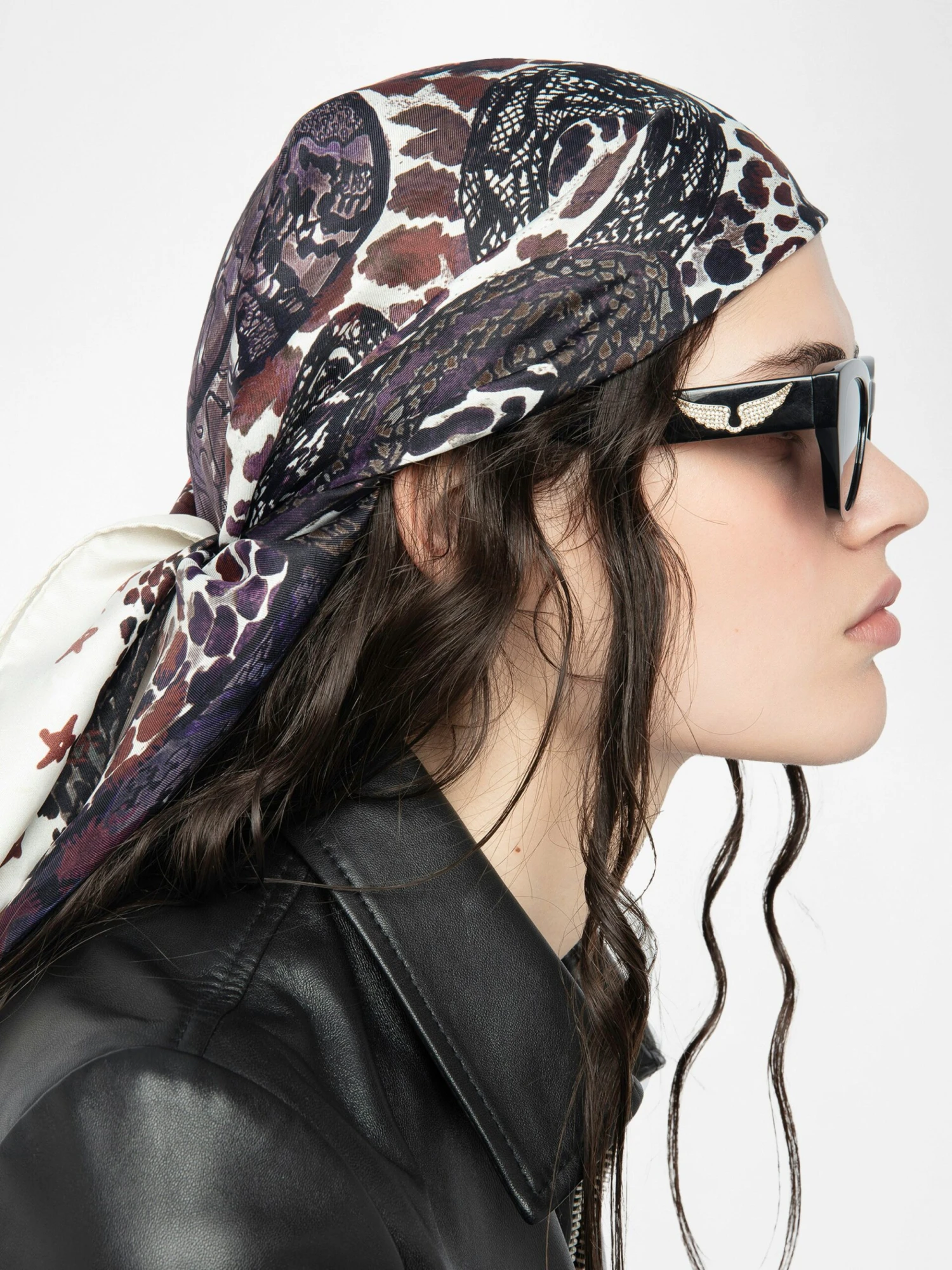 Zadig & Voltaire Debbie 85 Snakes Scarf Burgundy 5 Zadig & Voltaire Debbie 85 Snakes Scarf Burgundy - Image 3